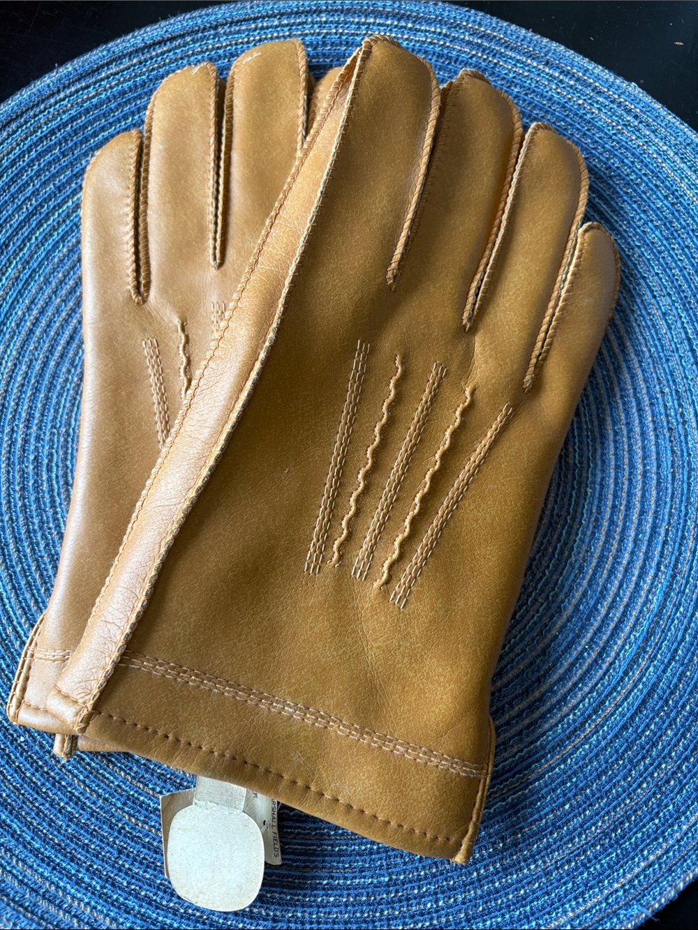 Marshall Field’s men’s gloves size XL